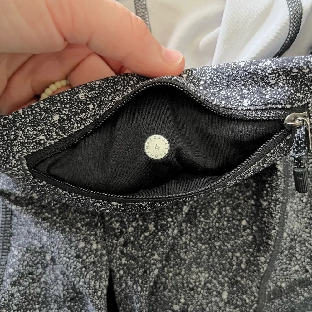 Tight Stuff Tight 2 Lululemon Size 4